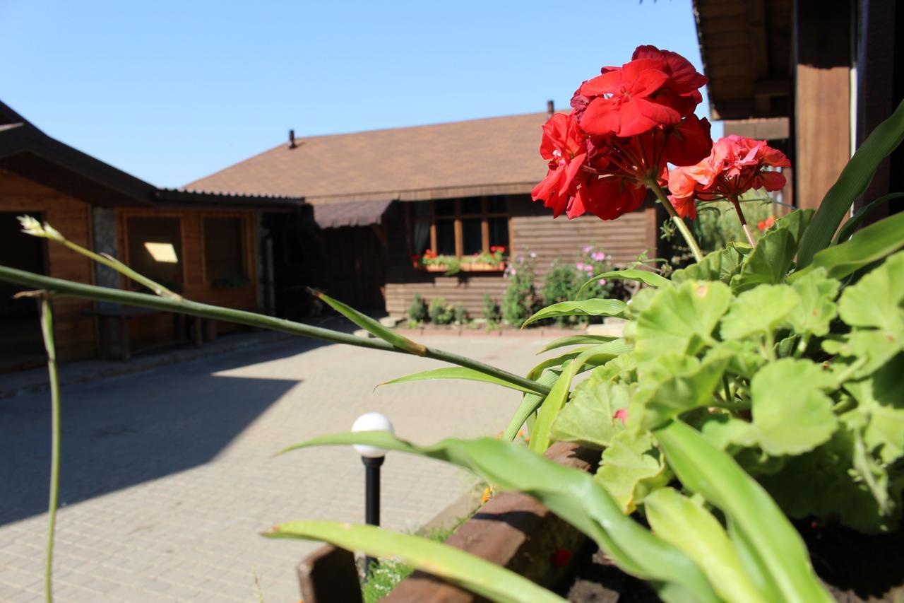 Maetok 4 Pidkovy Motel Podbereztsy Exterior photo